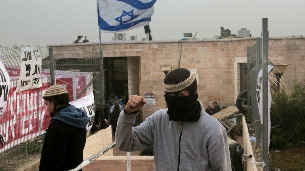 Settlers protesting against the demolition of a synagogue