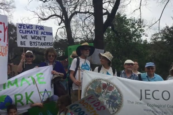 Jewish climate protestors in Melbourne (Youtube)