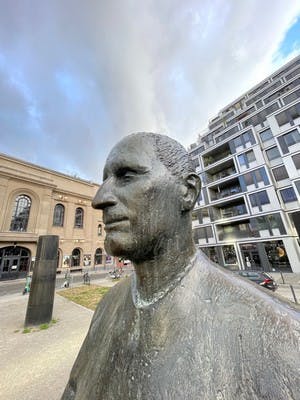 Statue of Bertolt Brecht